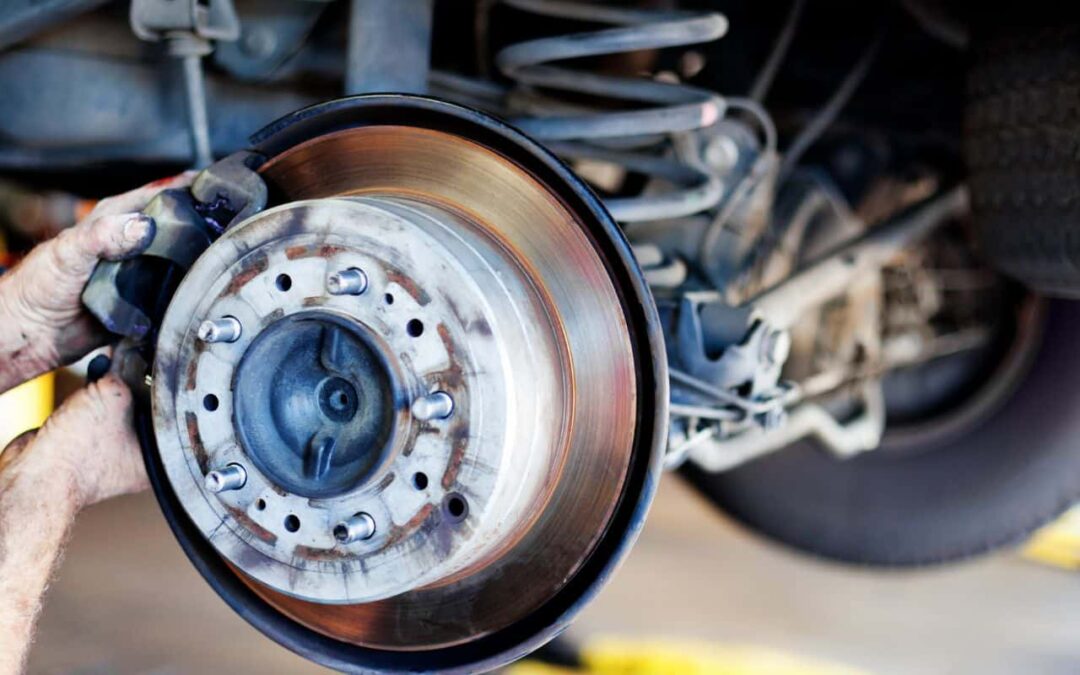 Signs to Look out For to Determine When to Service Your Truck’s Brakes